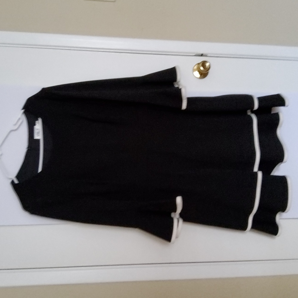 Eliza J size 18 (similar to 14w)